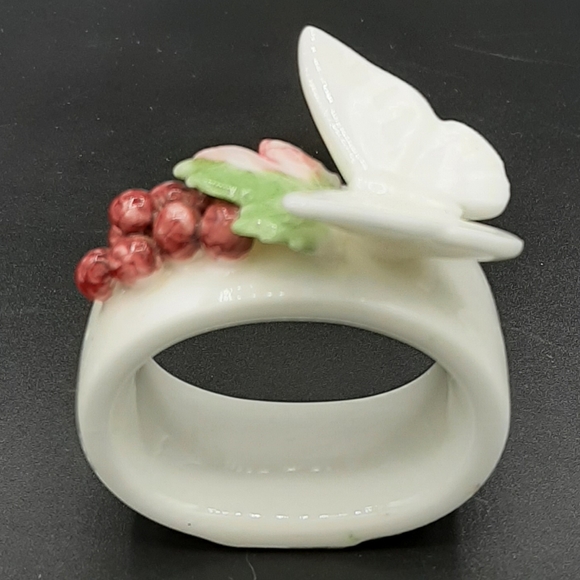 Vintage Napkin Ring Holders Butterfly & Grapes Set of 4 Bone China Japan - Picture 6 of 8